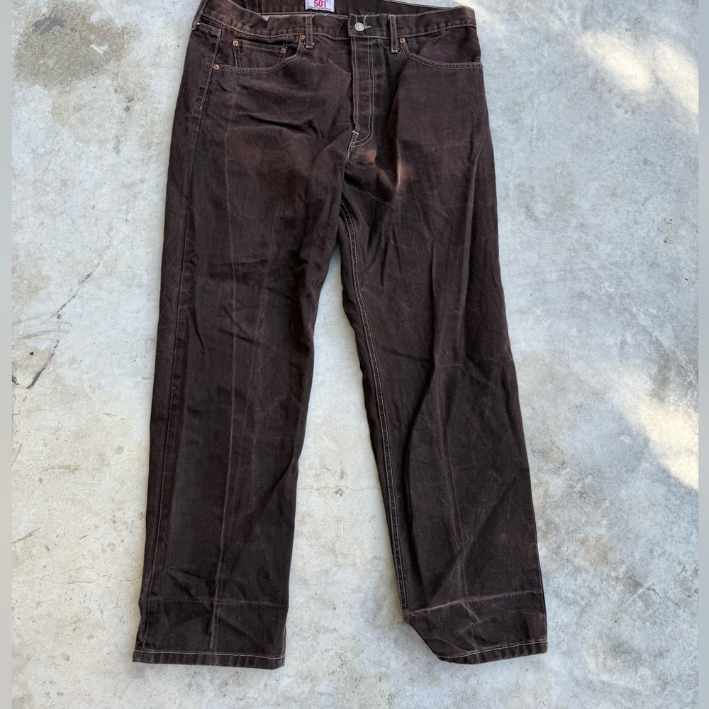 Levi 501s
40x30